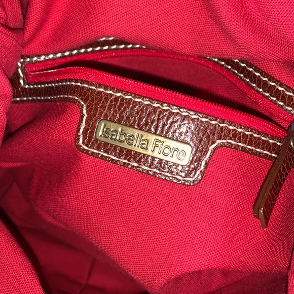 Isabella Fiore Metallic Bag with Guitar Strap Handle - Picture 8 of 14